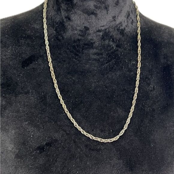 Silver chain with lobster clasp approximately 12 inch chain - Picture 1 of 5